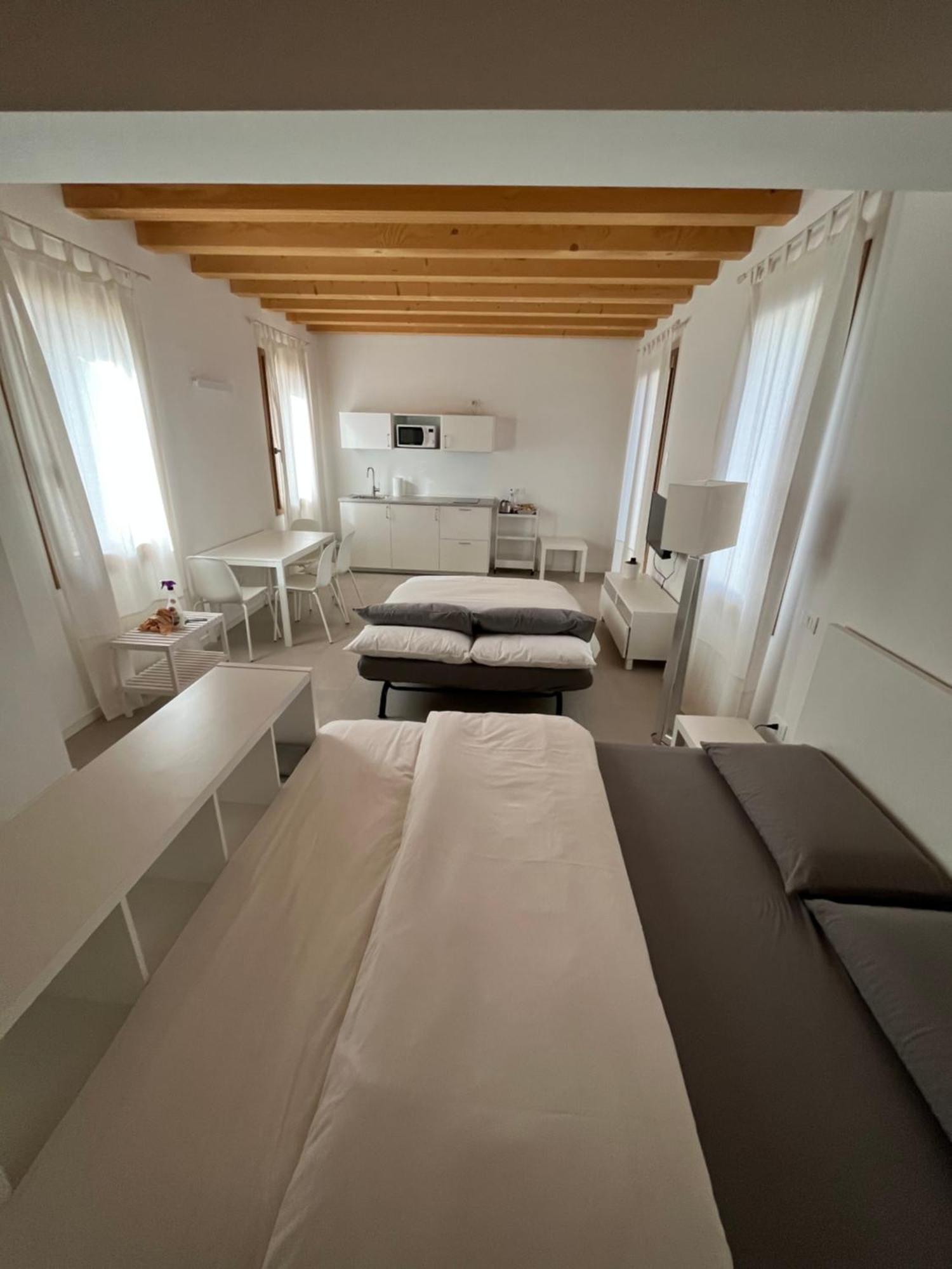 Residence Duomo Καστελφράνκο Βένετο Δωμάτιο φωτογραφία